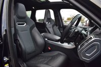 USED 2020 20 LAND ROVER RANGE ROVER SPORT 5.0 P575 V8 GPF SVR SUV 5dr Petrol Auto 4WD Euro 6 (s/s) (575 ps) SIDE STEPS / PAN ROOF / CARBON