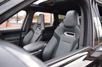 USED 2020 20 LAND ROVER RANGE ROVER SPORT 5.0 P575 V8 GPF SVR SUV 5dr Petrol Auto 4WD Euro 6 (s/s) (575 ps) SIDE STEPS / PAN ROOF / CARBON