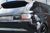 USED 2020 20 LAND ROVER RANGE ROVER SPORT 5.0 P575 V8 GPF SVR SUV 5dr Petrol Auto 4WD Euro 6 (s/s) (575 ps) SIDE STEPS / PAN ROOF / CARBON