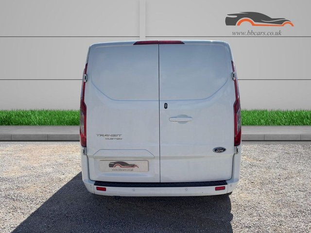 2022 Ford Transit Custom 2L Limited 5dr - Photo 4
