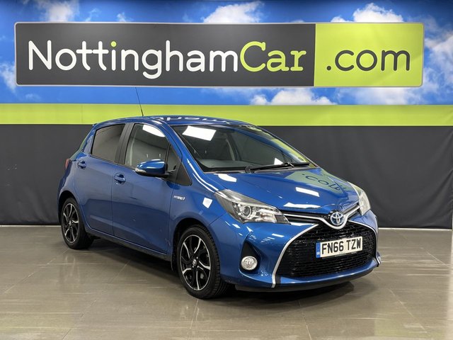 2016 Toyota Yaris 1.5L Design 5dr - Photo 2