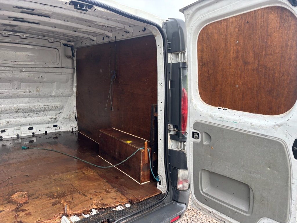 USED 2006 55 RENAULT TRAFIC 1.9 TD dCi SL27 Panel Van 4dr Diesel Manual (197 g/km, 100 bhp) 