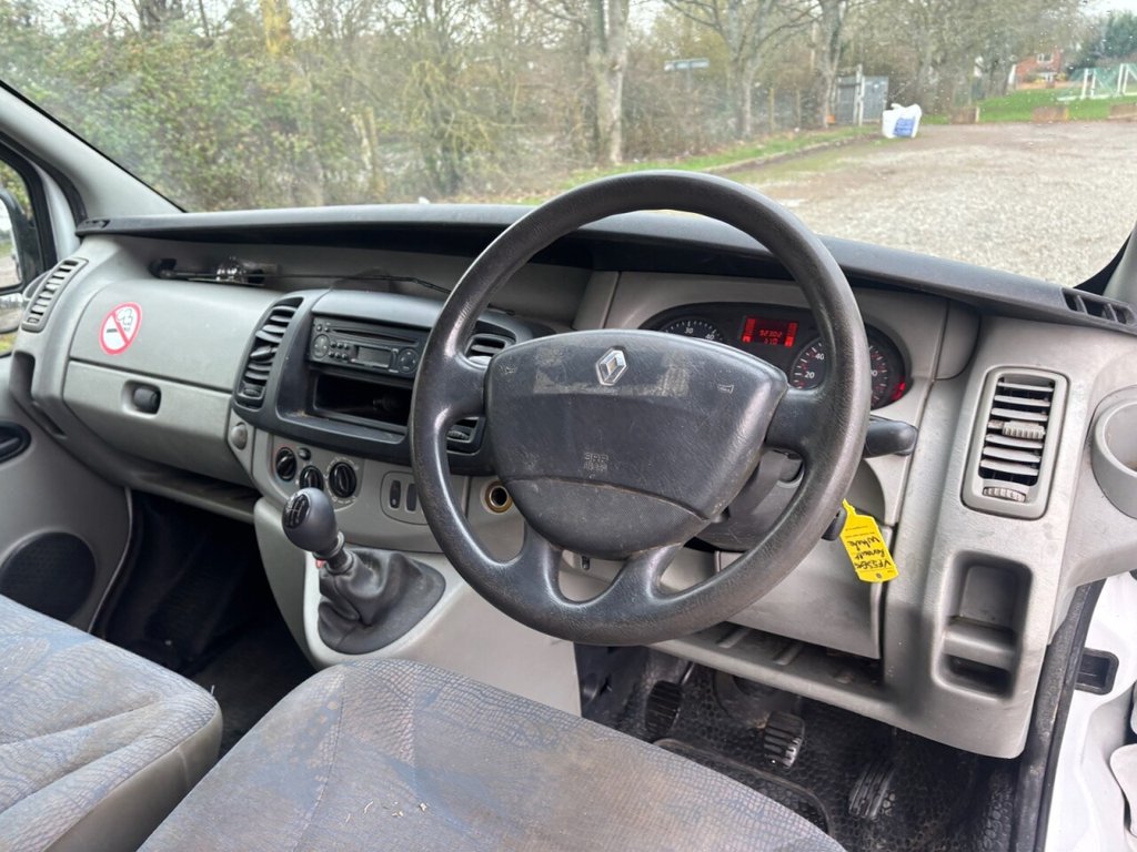 USED 2006 55 RENAULT TRAFIC 1.9 TD dCi SL27 Panel Van 4dr Diesel Manual (197 g/km, 100 bhp) 