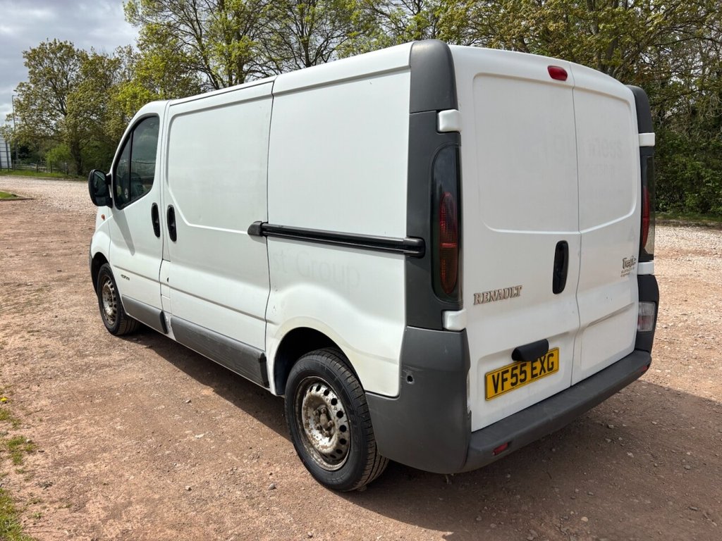 USED 2006 55 RENAULT TRAFIC 1.9 TD dCi SL27 Panel Van 4dr Diesel Manual (197 g/km, 100 bhp) 
