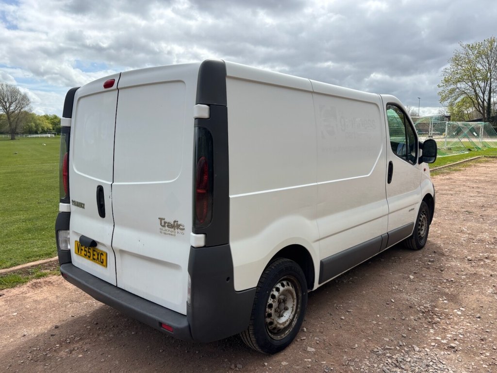 USED 2006 55 RENAULT TRAFIC 1.9 TD dCi SL27 Panel Van 4dr Diesel Manual (197 g/km, 100 bhp) 