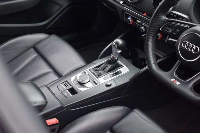 2017 Audi S3 2L Black Edition 5dr - Photo 8