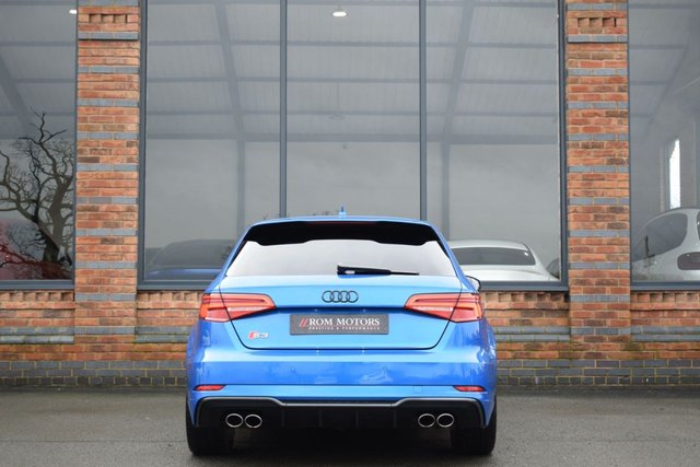 2017 Audi S3 2L Black Edition 5dr - Photo 9