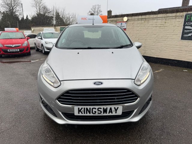 2016 FORD FIESTA 2016 1.5 TDCi Zetec Hatchback 5dr Diesel Manual Euro 6 (75 ps)
        
          £20 TAX! ONLY 66K - 7 SERVICES - Photo 2