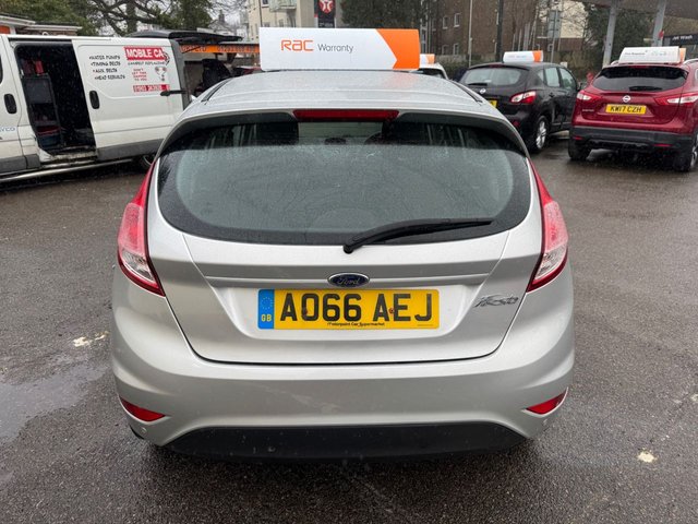 2016 FORD FIESTA 2016 1.5 TDCi Zetec Hatchback 5dr Diesel Manual Euro 6 (75 ps)
        
          £20 TAX! ONLY 66K - 7 SERVICES - Photo 7