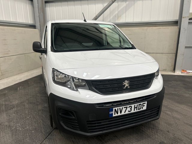 2023 PEUGEOT PARTNER - Photo 3