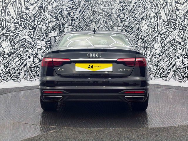 2022 Audi A4 2L Technik 4dr - Photo 10