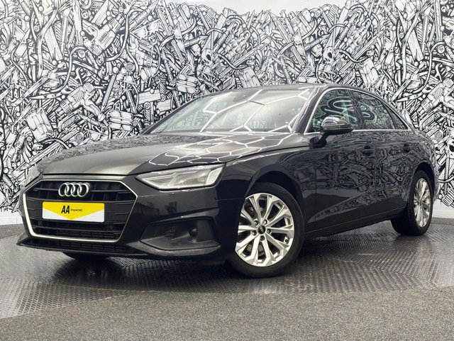 2022 Audi A4 2L Technik 4dr - Photo 8