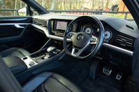 USED 2018 68 VOLKSWAGEN TOUAREG 3.0 TDI V6 R-Line SUV 5dr Diesel Tiptronic 4Motion Euro 6 (s/s) (286 ps) 
