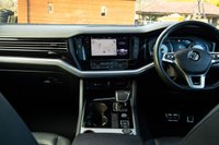 USED 2018 68 VOLKSWAGEN TOUAREG 3.0 TDI V6 R-Line SUV 5dr Diesel Tiptronic 4Motion Euro 6 (s/s) (286 ps) 