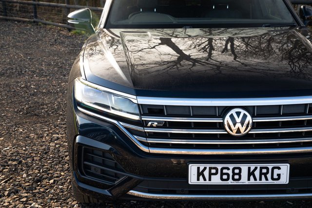 2018 VOLKSWAGEN TOUAREG 3.0 TDI V6 R-Line SUV 5dr Diesel Tiptronic 4Motion Euro 6 (s/s) (286 ps) - Photo 6