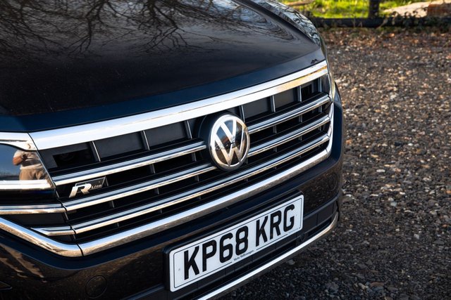 2018 VOLKSWAGEN TOUAREG 3.0 TDI V6 R-Line SUV 5dr Diesel Tiptronic 4Motion Euro 6 (s/s) (286 ps) - Photo 11