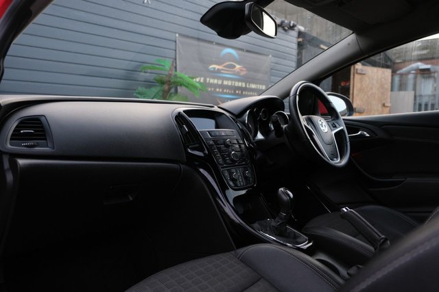 2018 VAUXHALL ASTRA GTC - Photo 10