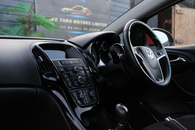 2018 VAUXHALL ASTRA GTC - Photo 11