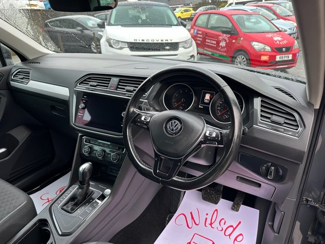 2019 VOLKSWAGEN, TIGUAN - Photo 11