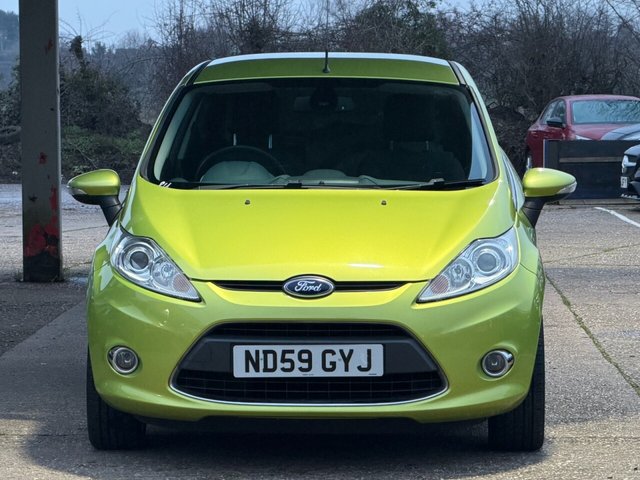 2009 Ford Fiesta 1L Titanium 3dr - Photo 2