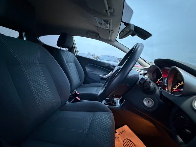 2009 Ford Fiesta 1L Titanium 3dr - Photo 10