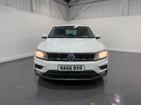 USED 2016 66 VOLKSWAGEN TIGUAN 2.0 TDI BlueMotion Tech SE SUV 5dr Diesel Manual Euro 6 (s/s) (150 ps) 2 keys, apple car play, cruise, DAB