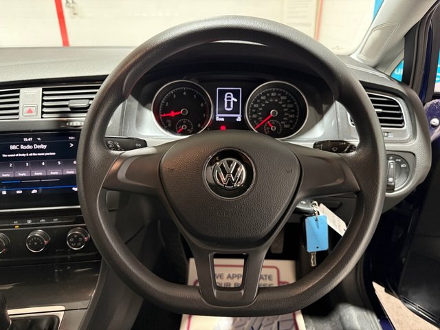 2017 VOLKSWAGEN GOLF 1.0 TSI BlueMotion Tech S Hatchback 5dr Petrol Manual Euro 6 (s/s) (85 ps) - Photo 9