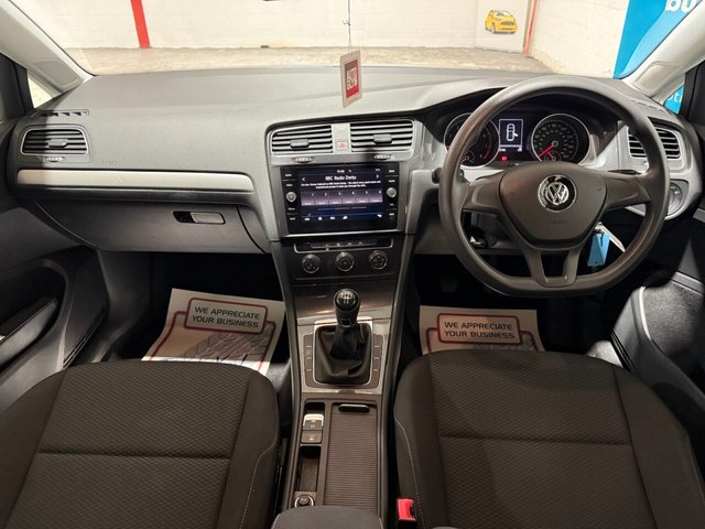 2017 VOLKSWAGEN GOLF 1.0 TSI BlueMotion Tech S Hatchback 5dr Petrol Manual Euro 6 (s/s) (85 ps) - Photo 4
