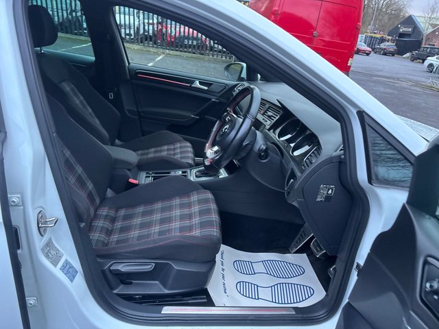 2014 VOLKSWAGEN GOLF 2014 GOLF GTI - Photo 8