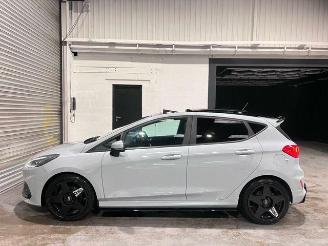 2019 Ford Fiesta 1.5L St-2 5dr - Photo 7