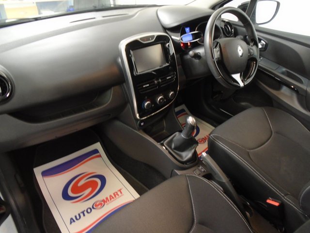 2016 RENAULT CLIO 0.9 TCe Dynamique Nav Hatchback 5dr Petrol Manual Euro 6 (s/s) (90 ps) - Photo 2