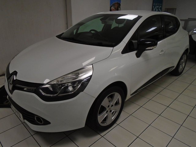 2016 RENAULT CLIO 0.9 TCe Dynamique Nav Hatchback 5dr Petrol Manual Euro 6 (s/s) (90 ps) - Photo 3