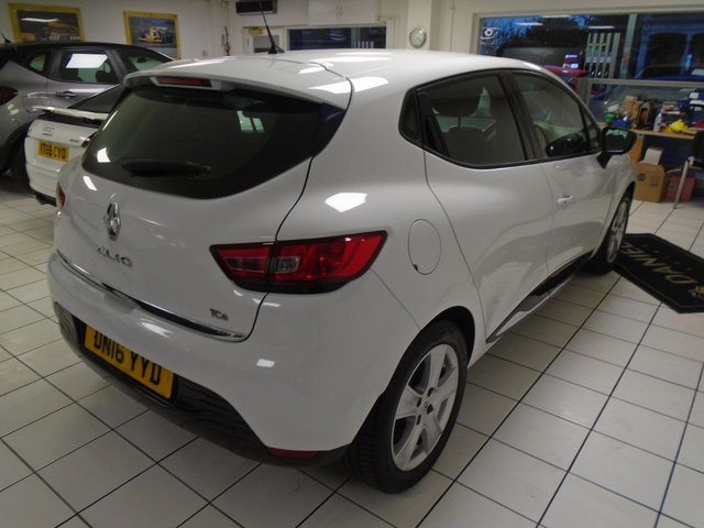 2016 RENAULT CLIO 0.9 TCe Dynamique Nav Hatchback 5dr Petrol Manual Euro 6 (s/s) (90 ps) - Photo 5