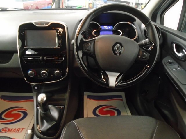2016 RENAULT CLIO 0.9 TCe Dynamique Nav Hatchback 5dr Petrol Manual Euro 6 (s/s) (90 ps) - Photo 7
