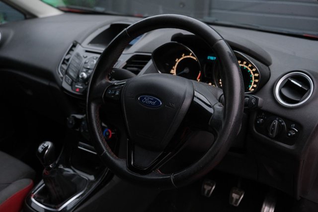 2016 FORD FIESTA 2016 1.0T EcoBoost Zetec S Hatchback 3dr Petrol Manual Euro 6 (s/s) (140 ps) - Photo 10