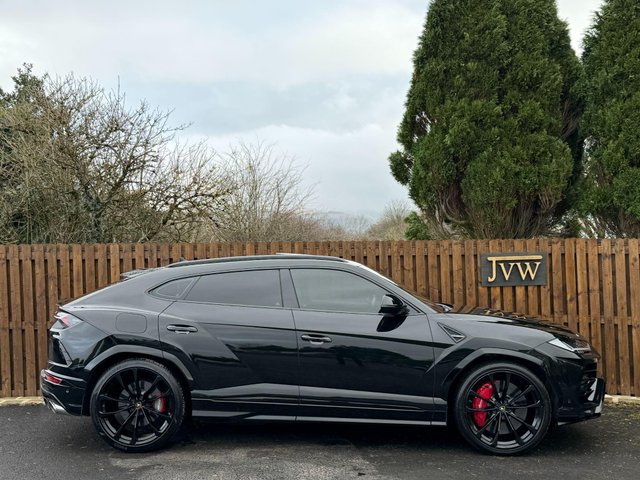 View our LAMBORGHINI URUS