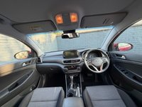 USED 2019 19 HYUNDAI TUCSON 1.6 T-GDi SE Nav SUV 5dr Petrol DCT Euro 6 (s/s) (177 ps) Dual zone climate control A/C, Satellite navigation, Cruise control, Bluetooth connectivity, USB and AUX input, Lane departure warning, Auto wipers, Different drive mode, Auto dimming rearview mirror, Power folding wingmirrors, DAB radio, LED daytime running lights, Rear parking camera, Rear parking sensors, Auto Headlights, Apple Carplay, Android Auto.