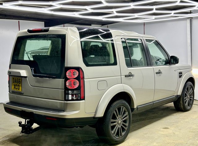2016 Land Rover Discovery 4 3L Graphite 5dr - Photo 12