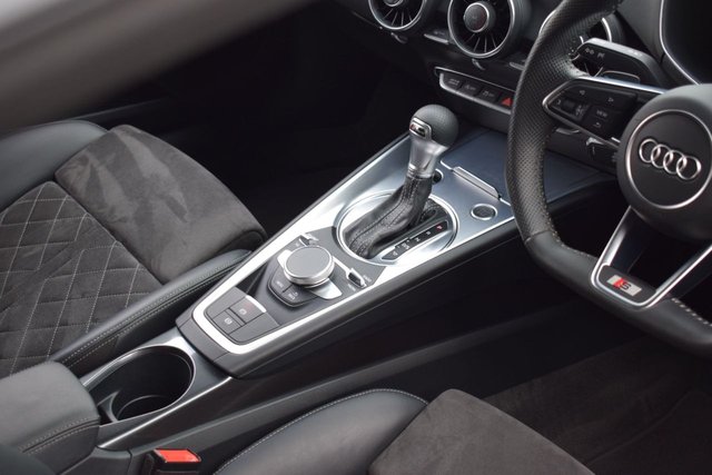 2020 Audi TT 2L Black Edition 3dr - Photo 8