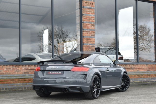 2020 Audi TT 2L Black Edition 3dr - Photo 2