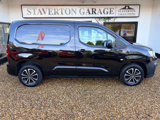 View our CITROEN BERLINGO