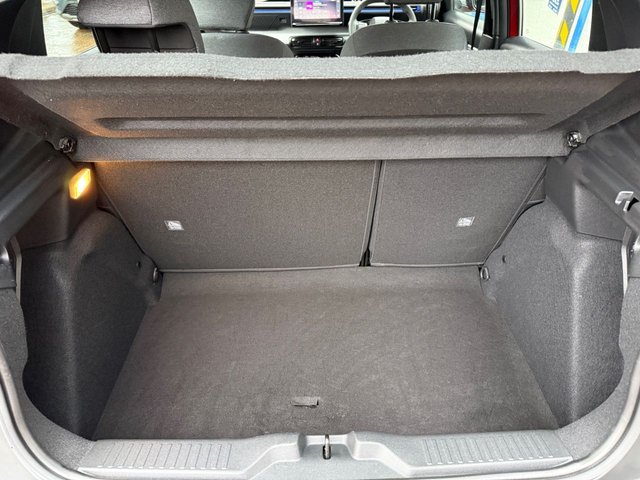 2025 CITROEN C3 1.2 Turbo PLUS Hatchback 5dr Petrol Manual Euro 6 (s/s) (100 ps) - Photo 6