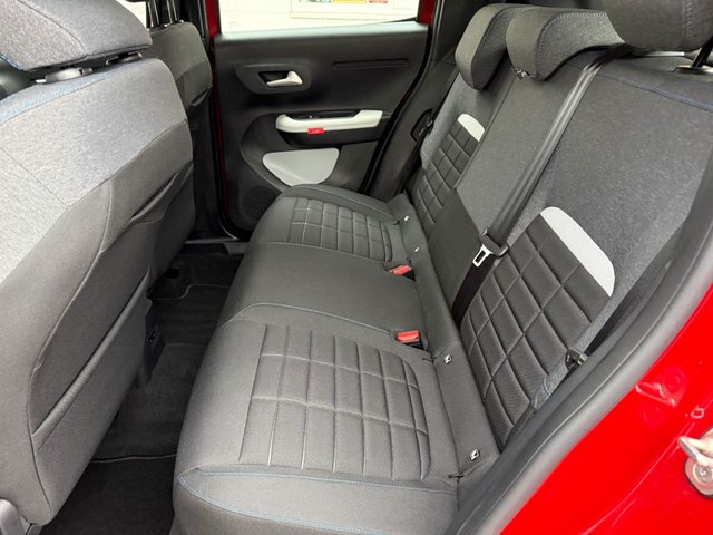 2025 CITROEN C3 1.2 Turbo PLUS Hatchback 5dr Petrol Manual Euro 6 (s/s) (100 ps) - Photo 7