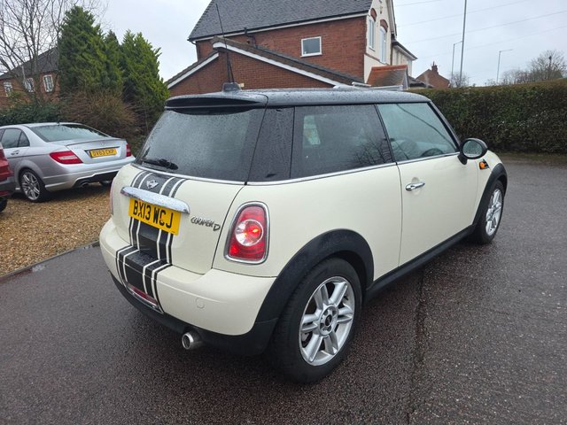 2013 MINI HATCH 1.6 Cooper D Hatchback 3dr Diesel Manual Euro 5 (s/s) (112 ps) - Photo 5
