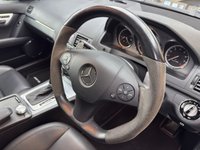 USED 2010 10 MERCEDES-BENZ C-CLASS 6.3 C63 V8 AMG Saloon 4dr Petrol G-Tronic Euro 4 (457 ps) 