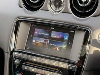 USED 2018 18 JAGUAR XJ 3.0d V6 Portfolio Auto Euro 6 (s/s) 4dr PANROOF SATNAV LEATHER