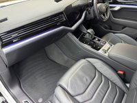 USED 2023 73 VOLKSWAGEN TOUAREG 3.0 TDI V6 R-Line Tech Plus SUV 5dr Diesel Tiptronic 4Motion Euro 6 (s/s) (286 ps) 