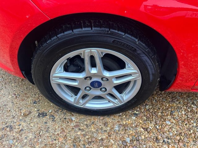 2014 FORD FIESTA 1.0T EcoBoost Zetec Euro 5 (s/s) 5dr - Photo 4