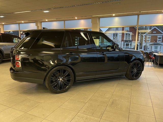 View our LAND ROVER RANGE ROVER