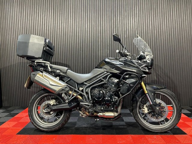 View our TRIUMPH TIGER 800